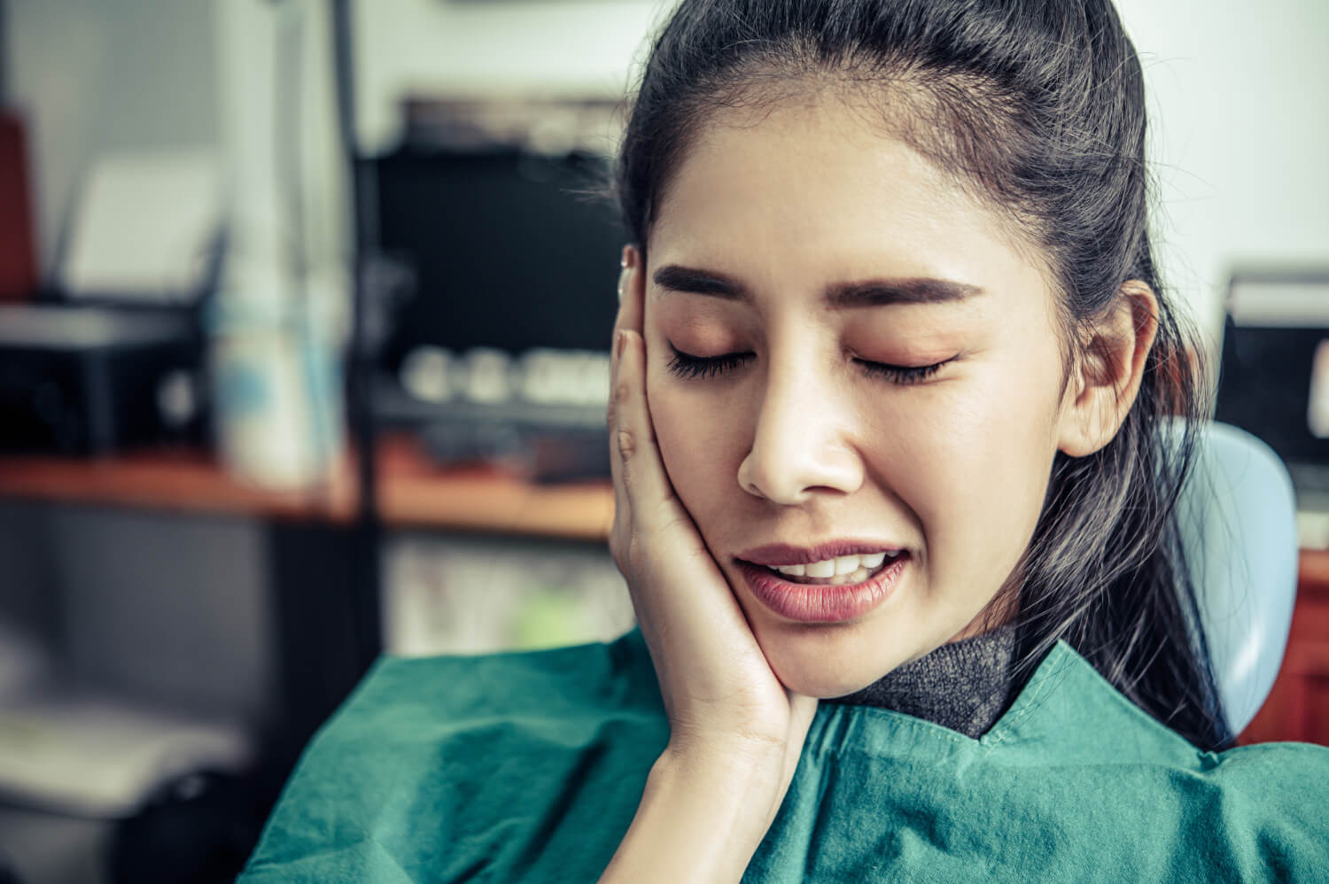 Lưu ý khi nhổ răng khôn